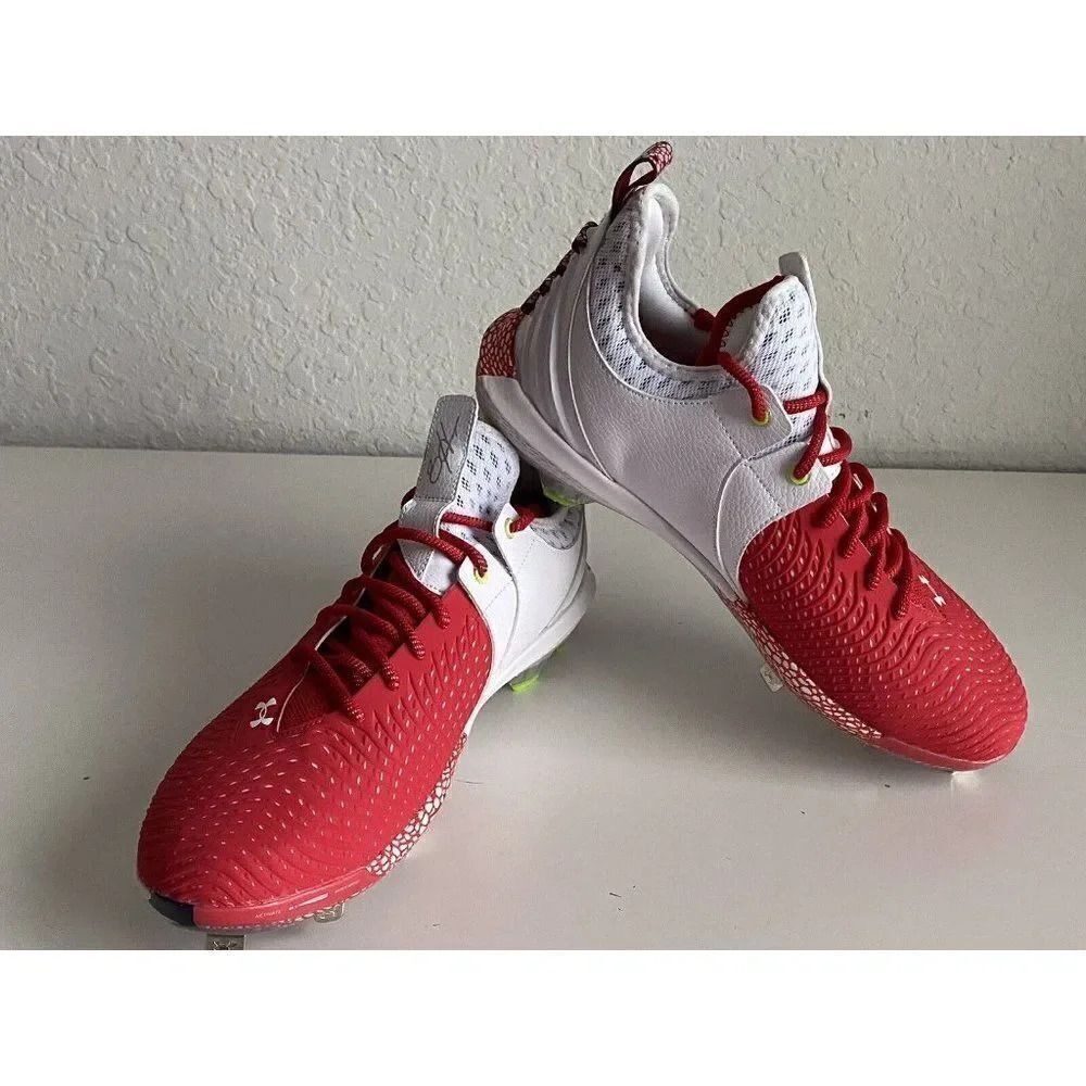 Under Armour Men Baseball Cleats Harper 5 Low Steel Red 3023001-600 Men’s Sz 14